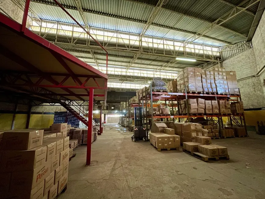 Armazém / Galpão à venda e para alugar, 1000m2 em Jardim São Domingos, Guarulhos - SP - imagem 9 Foto 9 de Armazém / Galpão à venda e para alugar, 1000m2 em Jardim São Domingos, Guarulhos - SP