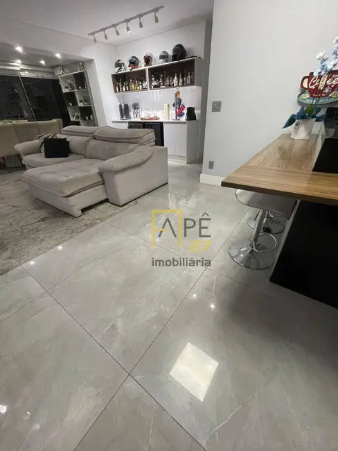 Apartamento com 2 quartos à venda, 86m2 em Jardim Flor da Montanha, Guarulhos - SP - imagem 6 Foto 6 de Apartamento com 2 quartos à venda, 86m2 em Jardim Flor da Montanha, Guarulhos - SP