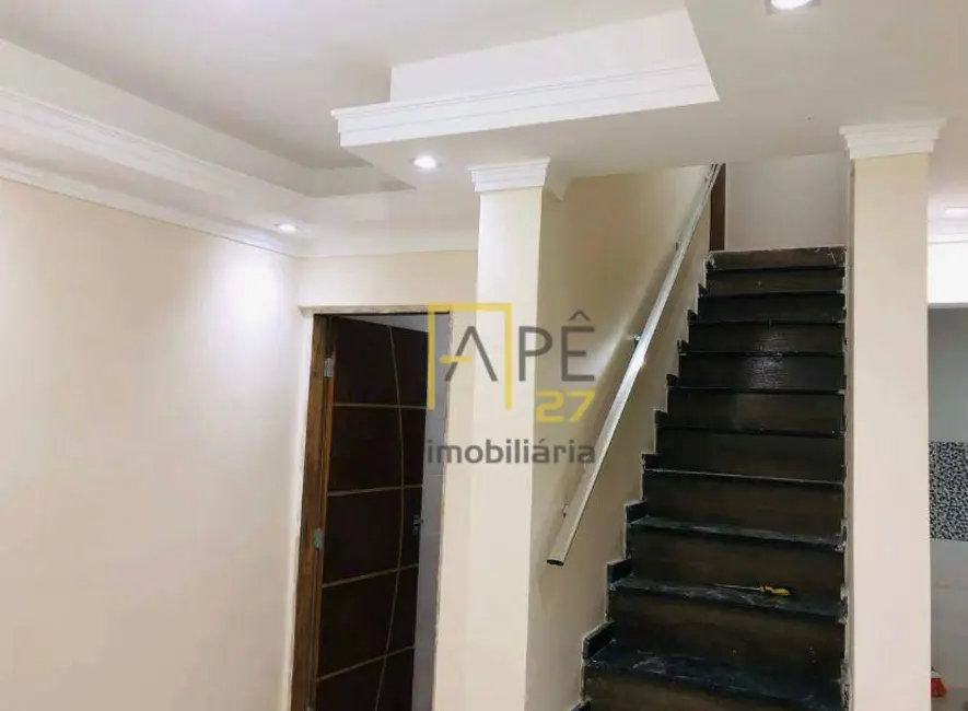 Sobrado com 3 quartos à venda, 250m2 em Vila Ayrosa, São Paulo - SP - imagem 5 Foto 5 de Sobrado com 3 quartos à venda, 250m2 em Vila Ayrosa, São Paulo - SP