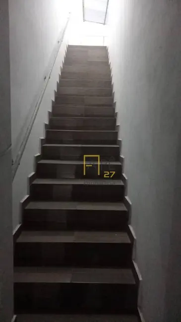 Sala Comercial para alugar, 300m2 em Jardim Brasil, Guarulhos - SP - imagem 9 Foto 9 de Sala Comercial para alugar, 300m2 em Jardim Brasil, Guarulhos - SP