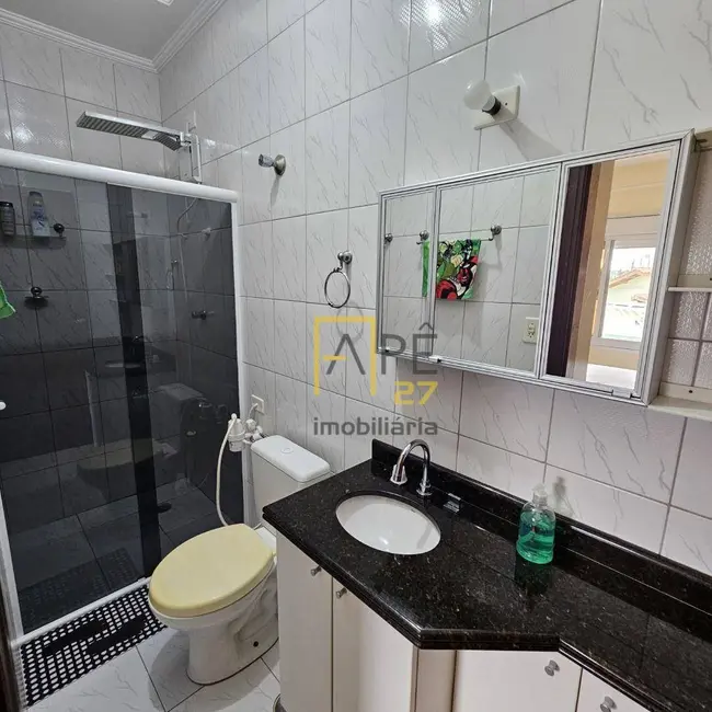 Foto 4 de Casa com 2 quartos à venda, 250m2 em Centro, Aruja - SP
