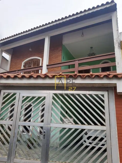 Sobrado com 3 quartos à venda, 150m2 em Vila Carmela I, Guarulhos - SP - imagem 7 Foto 7 de Sobrado com 3 quartos à venda, 150m2 em Vila Carmela I, Guarulhos - SP