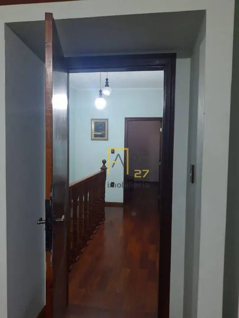 Sobrado com 3 quartos à venda, 150m2 em Vila Carmela I, Guarulhos - SP - imagem 5 Foto 5 de Sobrado com 3 quartos à venda, 150m2 em Vila Carmela I, Guarulhos - SP