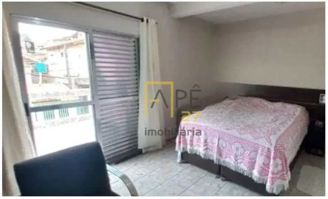 Foto 6 de Sobrado com 3 quartos à venda, 161m2 em Parque Ramos Freitas, São Paulo - SP