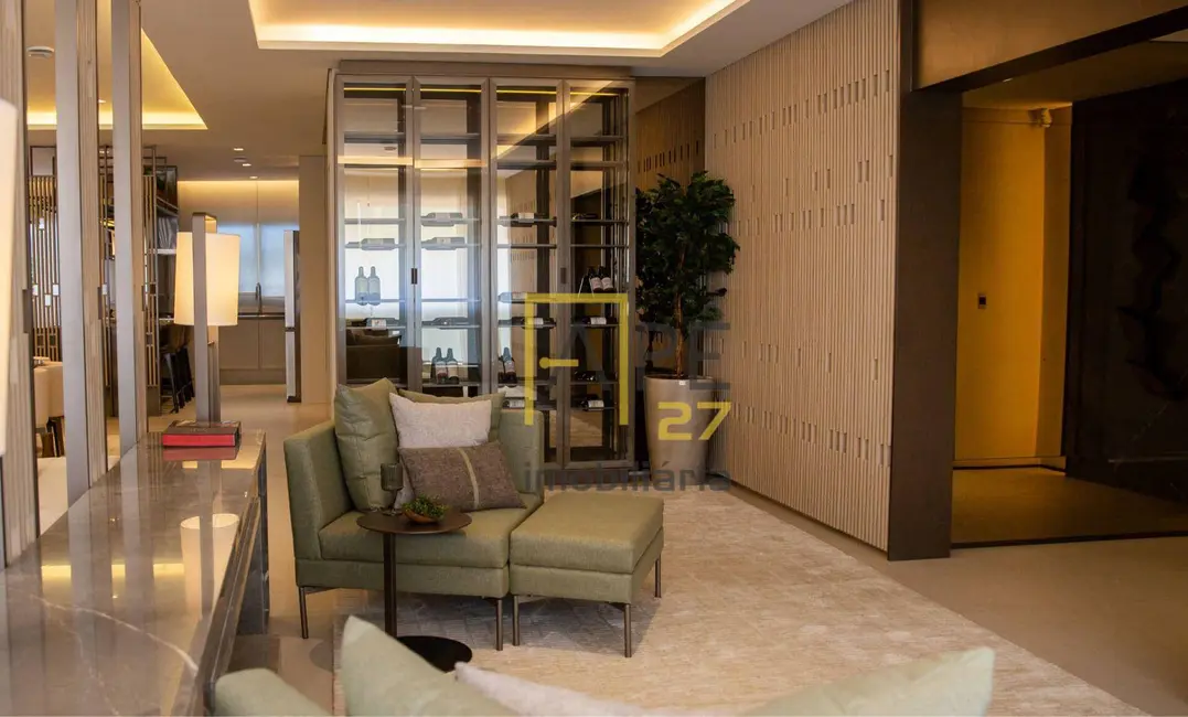 Foto 2 de Apartamento com 4 quartos à venda, 258m2 em Moema, São Paulo - SP