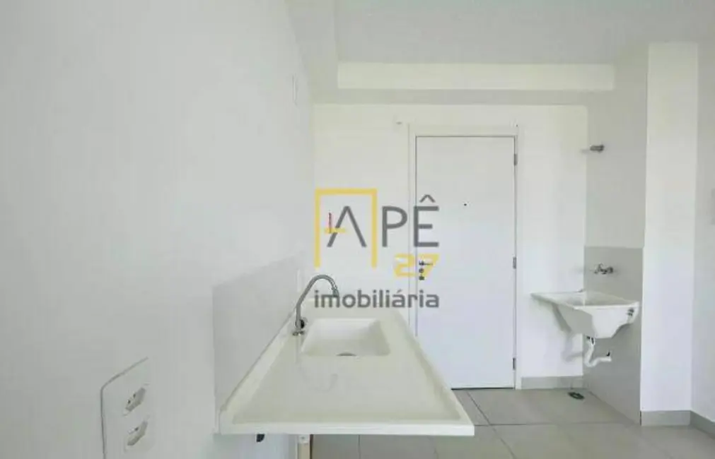 Foto 3 de Apartamento com 2 quartos para alugar, 33m2 em Parque Novo Mundo, São Paulo - SP