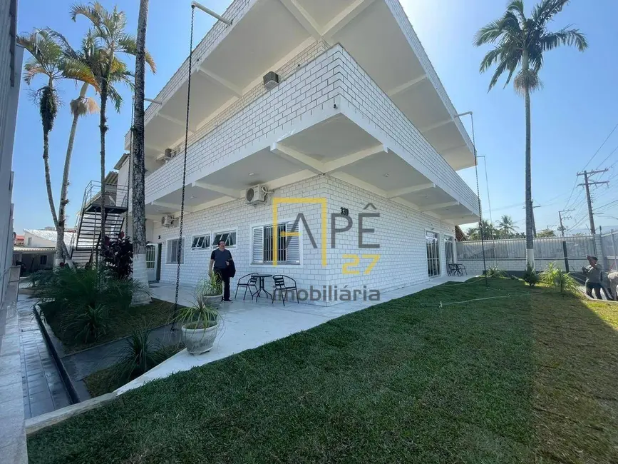 Hotel / Motel à venda, 1000m2 em Praia das Palmeiras, Caraguatatuba - SP - imagem 4 Foto 4 de Hotel / Motel à venda, 1000m2 em Praia das Palmeiras, Caraguatatuba - SP