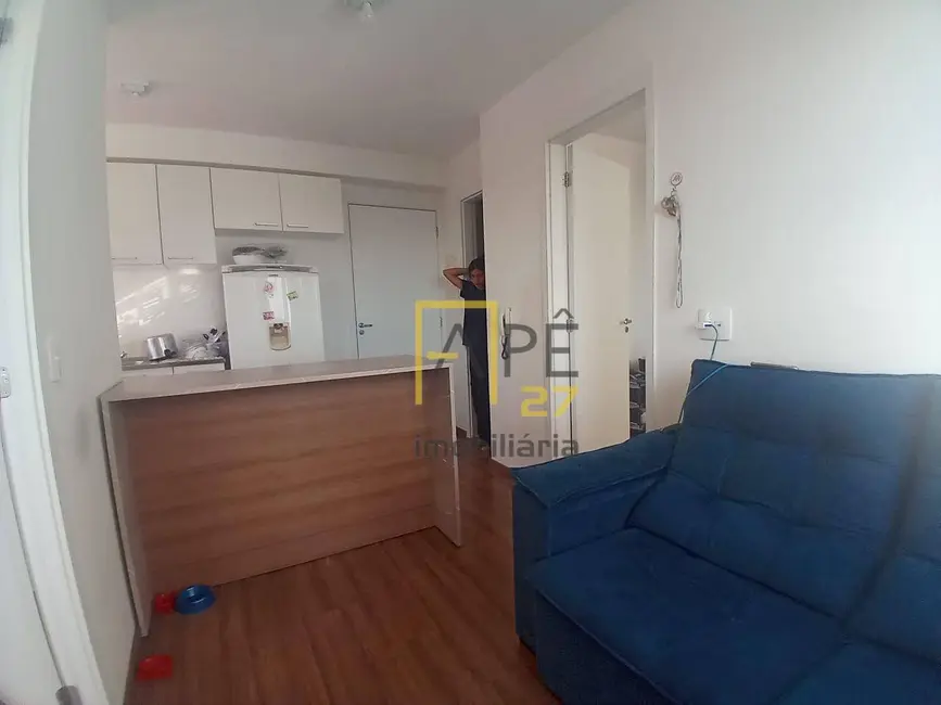 Foto 2 de Apartamento com 2 quartos à venda, 36m2 em Vila das Bandeiras, Guarulhos - SP