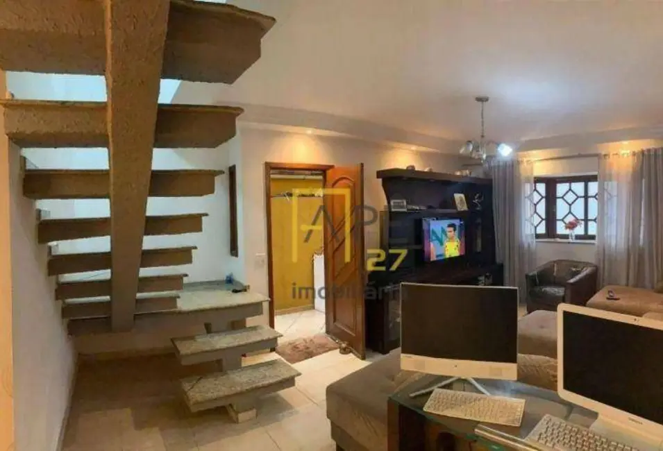 Foto 2 de Sobrado com 3 quartos à venda, 180m2 em Vila Moreira, Guarulhos - SP