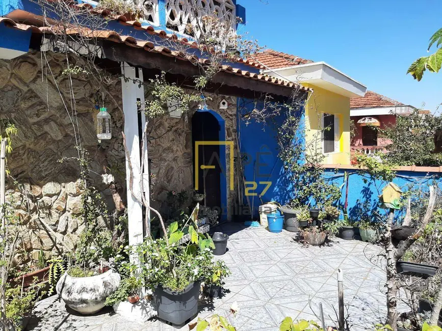 Sobrado com 3 quartos à venda, 300m2 em Jardim Munhoz, Guarulhos - SP - imagem 3 Foto 3 de Sobrado com 3 quartos à venda, 300m2 em Jardim Munhoz, Guarulhos - SP