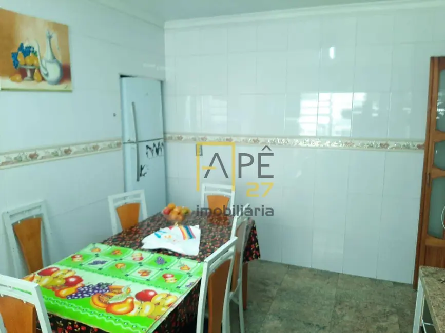 Sobrado com 3 quartos à venda, 300m2 em Jardim Munhoz, Guarulhos - SP - imagem 7 Foto 7 de Sobrado com 3 quartos à venda, 300m2 em Jardim Munhoz, Guarulhos - SP