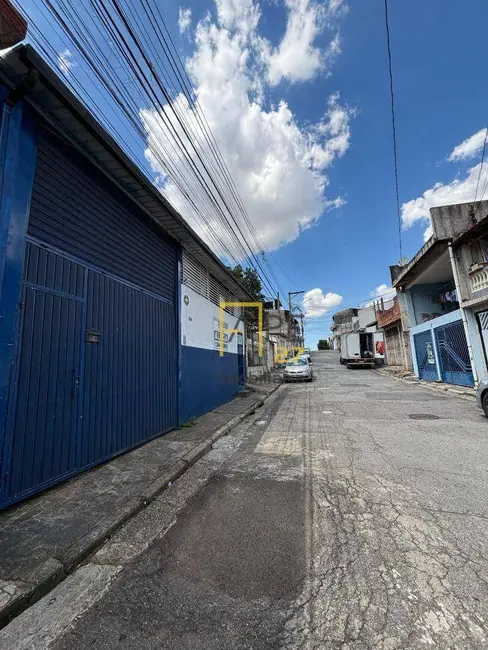 Armazém / Galpão à venda e para alugar, 252m2 em Jardim Santa Cecília, Guarulhos - SP - imagem 3 Foto 3 de Armazém / Galpão à venda e para alugar, 252m2 em Jardim Santa Cecília, Guarulhos - SP