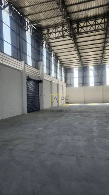 Armazém / Galpão à venda e para alugar, 2200m2 em Jardim Fátima, Guarulhos - SP - imagem 4 Foto 4 de Armazém / Galpão à venda e para alugar, 2200m2 em Jardim Fátima, Guarulhos - SP