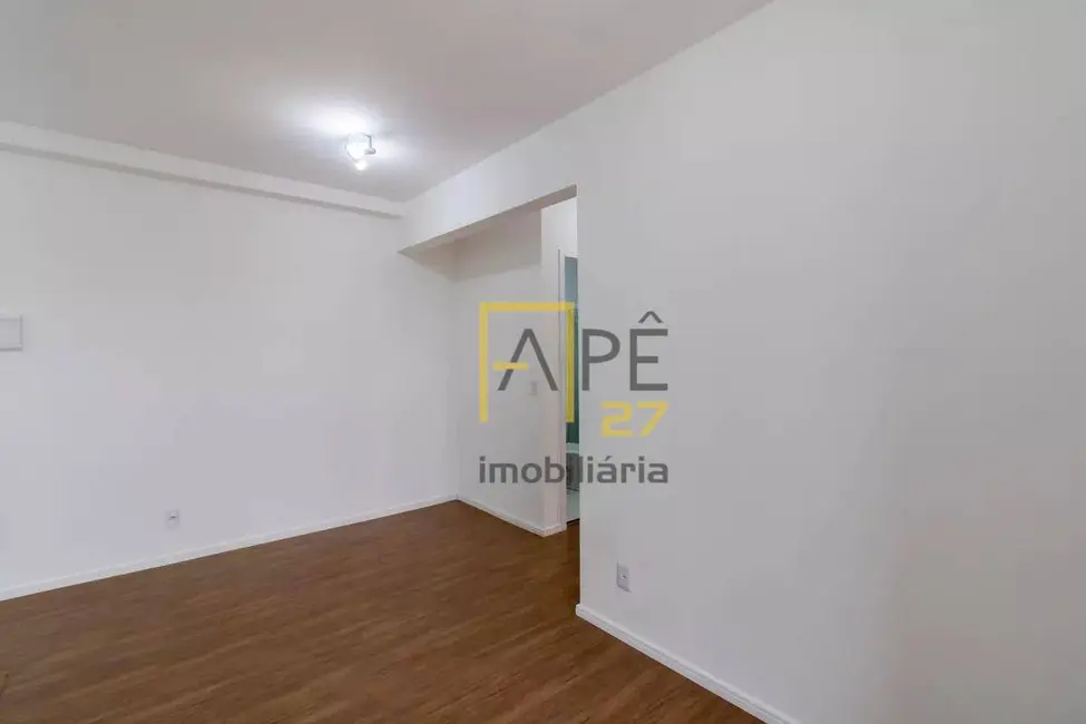 Apartamento com 2 quartos para alugar, 57m2 em Vila Milton, Guarulhos - SP - imagem 6 Foto 6 de Apartamento com 2 quartos para alugar, 57m2 em Vila Milton, Guarulhos - SP