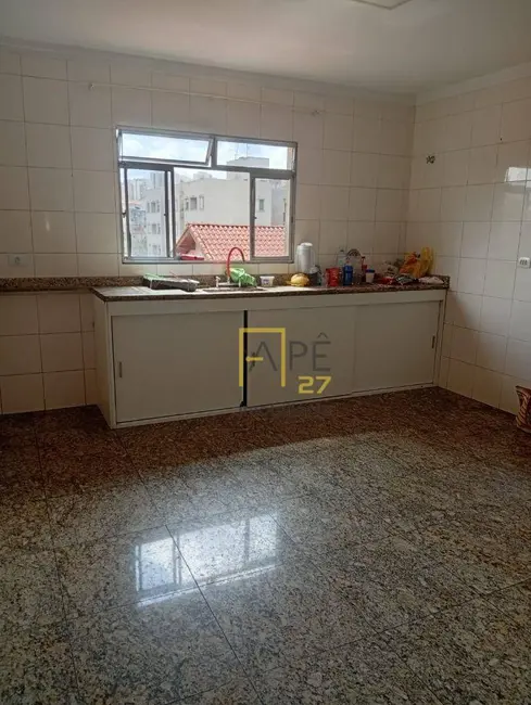 Sobrado com 3 quartos para alugar, 125m2 em Jardim Santa Cecília, Guarulhos - SP - imagem 7 Foto 7 de Sobrado com 3 quartos para alugar, 125m2 em Jardim Santa Cecília, Guarulhos - SP