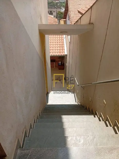 Sobrado com 3 quartos para alugar, 125m2 em Jardim Santa Cecília, Guarulhos - SP - imagem 9 Foto 9 de Sobrado com 3 quartos para alugar, 125m2 em Jardim Santa Cecília, Guarulhos - SP