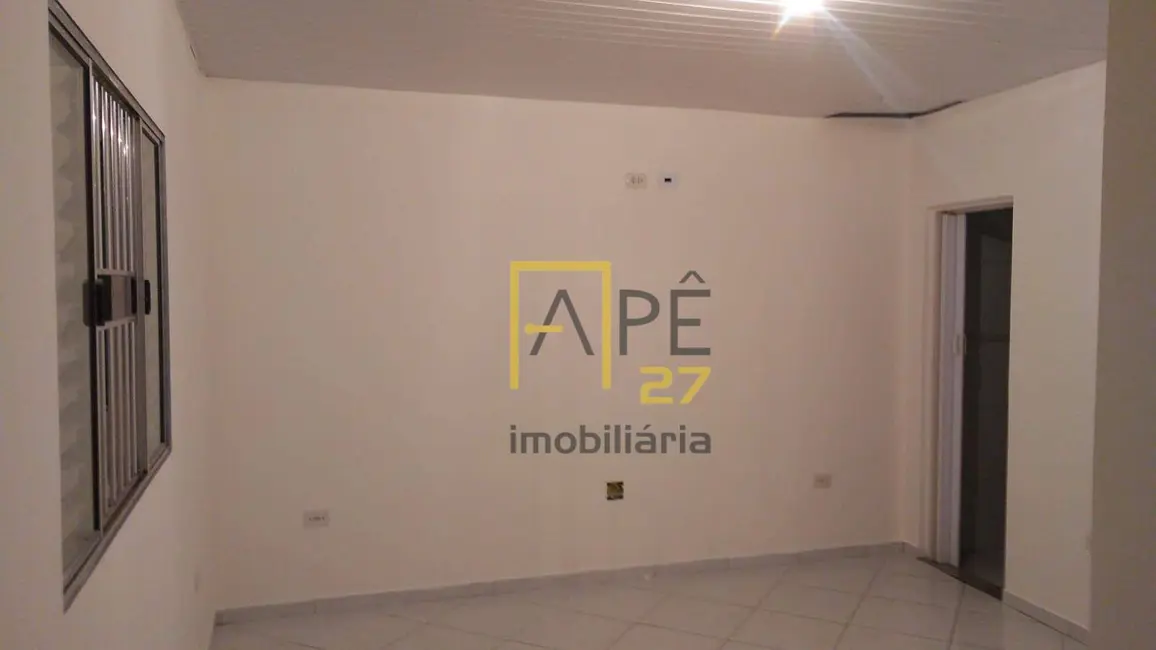 Casa com 2 quartos à venda, 182m2 em Jardim Palmira, Guarulhos - SP - imagem 5 Foto 5 de Casa com 2 quartos à venda, 182m2 em Jardim Palmira, Guarulhos - SP