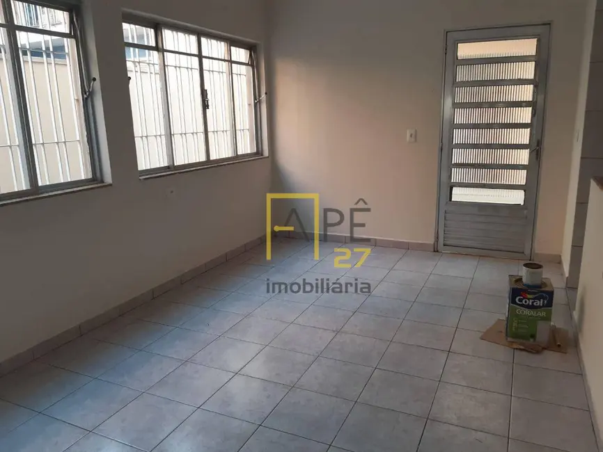 Sobrado com 3 quartos para alugar, 120m2 em Macedo, Guarulhos - SP - imagem 4 Foto 4 de Sobrado com 3 quartos para alugar, 120m2 em Macedo, Guarulhos - SP