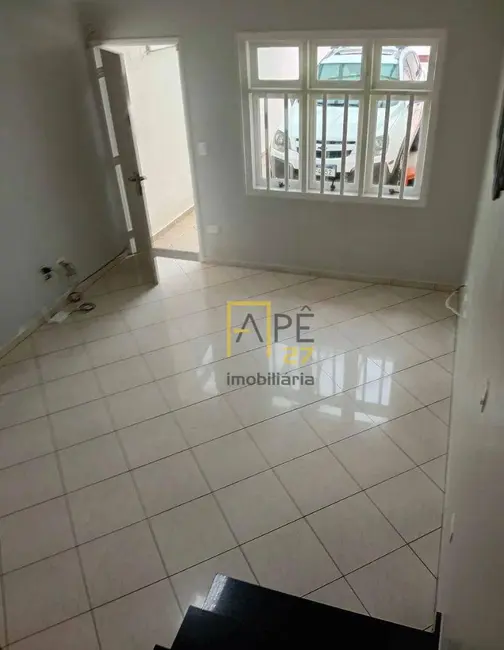 Sobrado com 2 quartos à venda e para alugar, 80m2 em Jardim Maia, Guarulhos - SP - imagem 2 Foto 2 de Sobrado com 2 quartos à venda e para alugar, 80m2 em Jardim Maia, Guarulhos - SP