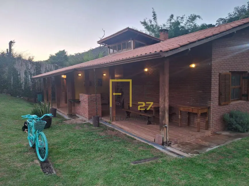 Foto 13 de Chácara à venda, 1500m2 em Jardim Estância Brasil, Atibaia - SP