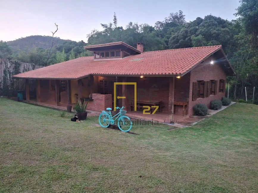 Foto 22 de Chácara à venda, 1500m2 em Jardim Estância Brasil, Atibaia - SP