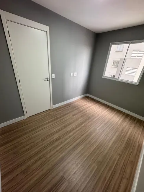 Foto 6 de Apartamento com 2 quartos à venda, 36m2 em Vila das Bandeiras, Guarulhos - SP