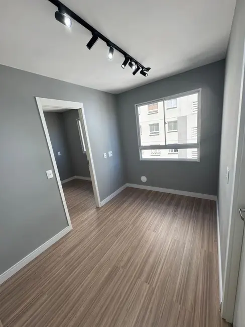 Foto 7 de Apartamento com 2 quartos à venda, 36m2 em Vila das Bandeiras, Guarulhos - SP