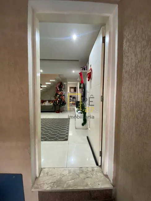 Foto 5 de Sobrado com 3 quartos à venda, 66m2 em Vila Zamataro, Guarulhos - SP