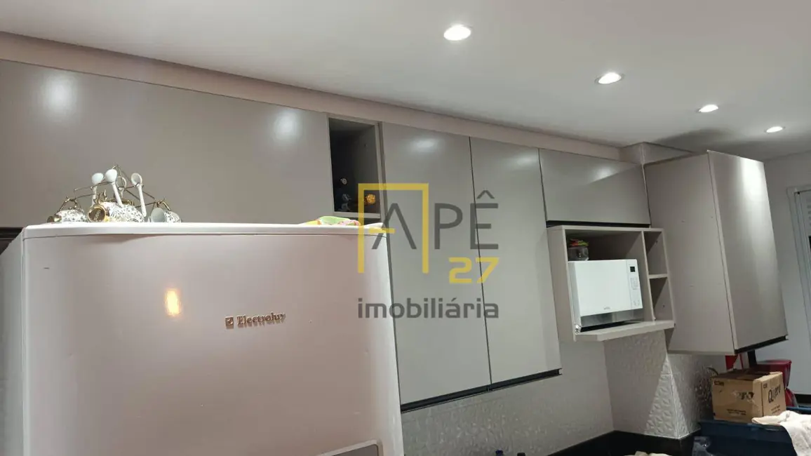 Foto 4 de Apartamento com 2 quartos à venda, 36m2 em Vila das Bandeiras, Guarulhos - SP