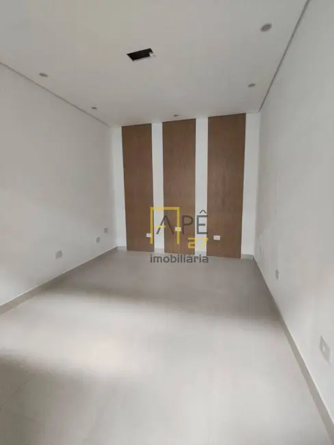 Armazém / Galpão para alugar, 370m2 em Cidade Aracilia, Guarulhos - SP - imagem 6 Foto 6 de Armazém / Galpão para alugar, 370m2 em Cidade Aracilia, Guarulhos - SP