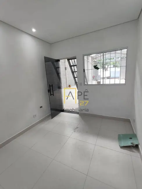 Armazém / Galpão para alugar, 370m2 em Cidade Aracilia, Guarulhos - SP - imagem 3 Foto 3 de Armazém / Galpão para alugar, 370m2 em Cidade Aracilia, Guarulhos - SP