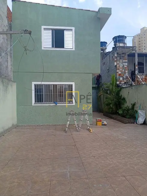 Foto 1 de Sobrado com 3 quartos para alugar, 179m2 em Jardim Tabatinga, Guarulhos - SP