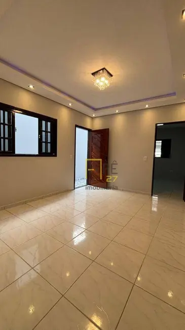 Casa com 2 quartos à venda, 166m2 em Jardim do Triunfo, Guarulhos - SP - imagem 1 Foto 1 de Casa com 2 quartos à venda, 166m2 em Jardim do Triunfo, Guarulhos - SP