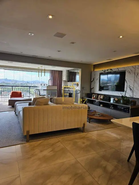 Foto 6 de Apartamento com 3 quartos à venda, 154m2 em Jardim Flor da Montanha, Guarulhos - SP