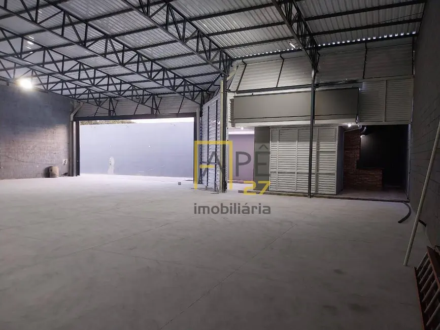 Armazém / Galpão para alugar, 710m2 em Perobal, Aruja - SP - imagem 3 Foto 3 de Armazém / Galpão para alugar, 710m2 em Perobal, Aruja - SP