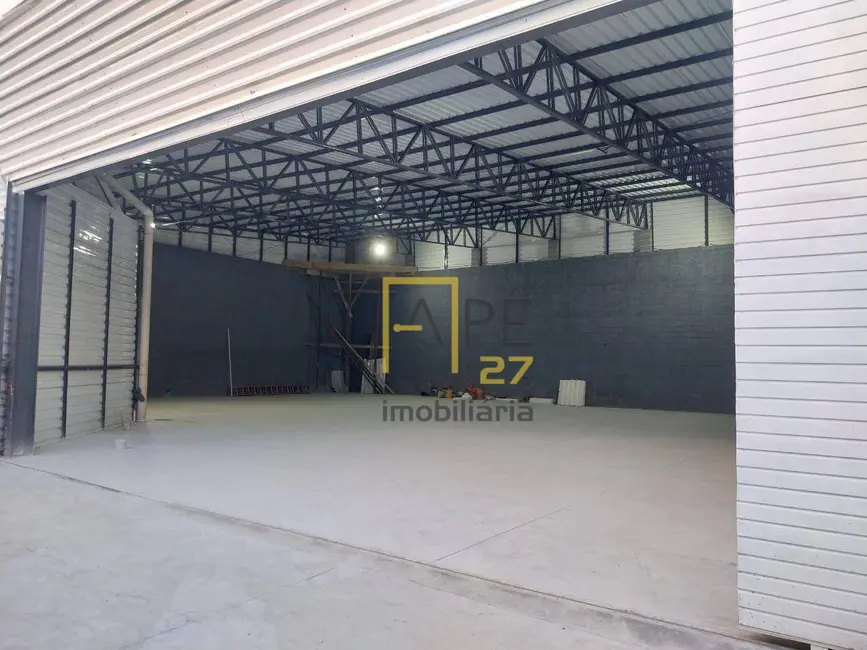 Armazém / Galpão para alugar, 710m2 em Perobal, Aruja - SP - imagem 1 Foto 1 de Armazém / Galpão para alugar, 710m2 em Perobal, Aruja - SP