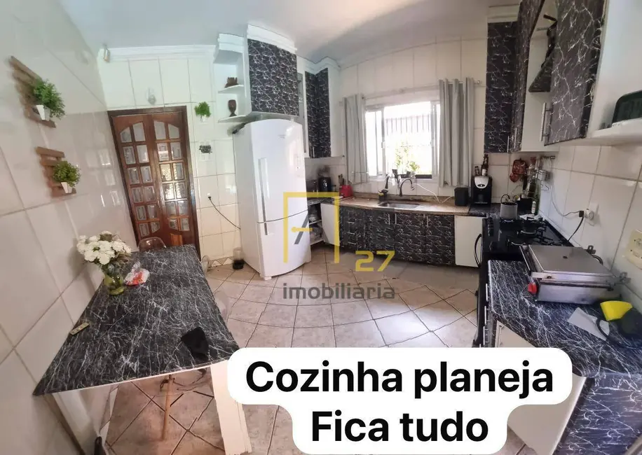 Foto 9 de Casa com 3 quartos à venda, 250m2 em Santa Teresinha, São Paulo - SP
