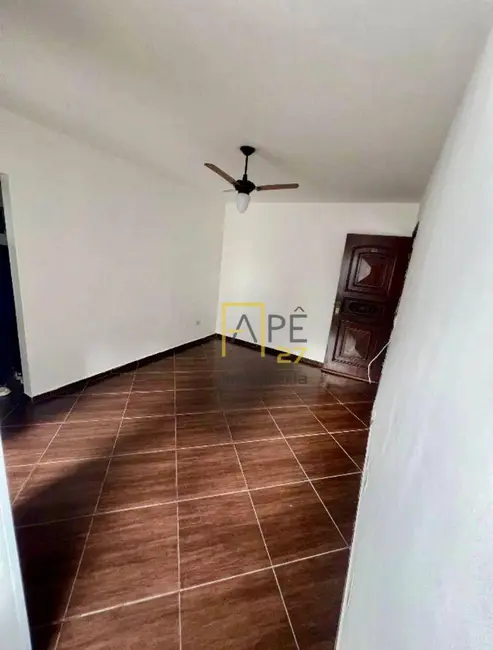 Foto 2 de Apartamento com 2 quartos para alugar, 52m2 em Jardim Valéria, Guarulhos - SP