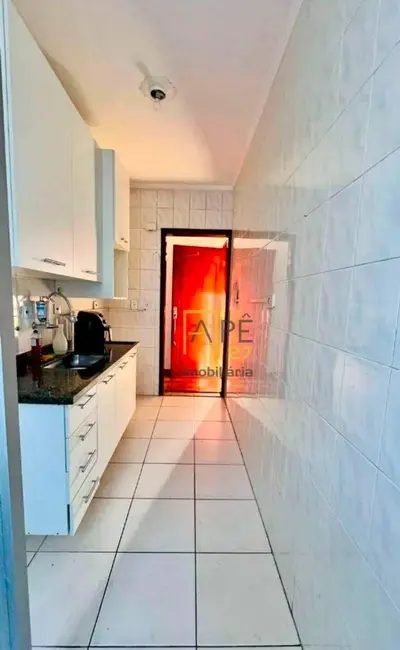 Foto 2 de Apartamento com 2 quartos para alugar, 56m2 em Jardim Cocaia, Guarulhos - SP