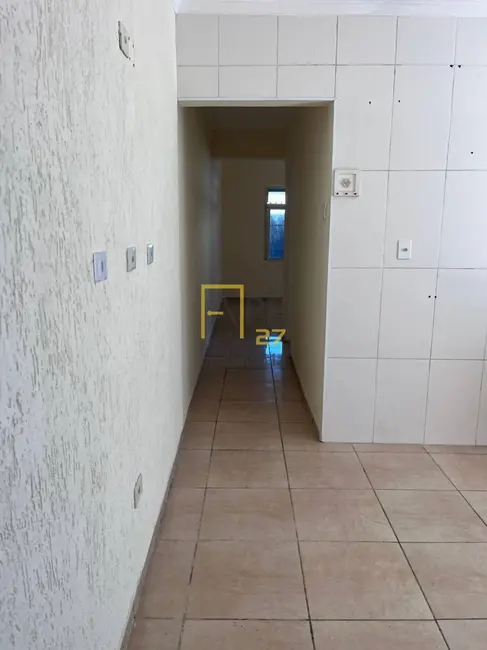 Foto 7 de Casa com 2 quartos para alugar, 100m2 em Jardim Figueira, Guarulhos - SP