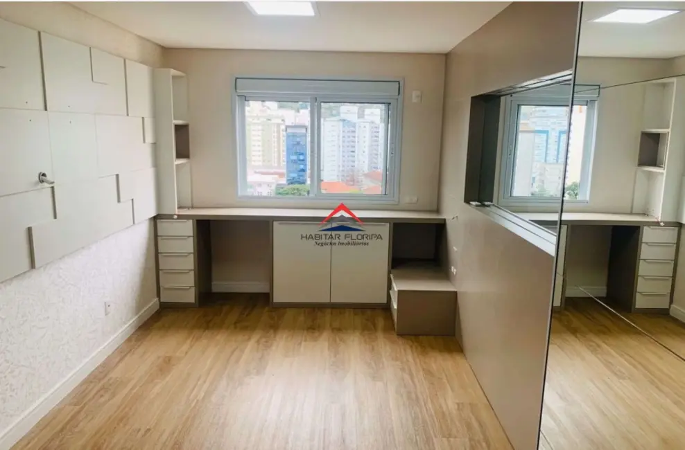 Apartamento com 3 quartos à venda, 135m2 em Centro, Florianopolis - SC - imagem 9 Foto 9 de Apartamento com 3 quartos à venda, 135m2 em Centro, Florianopolis - SC
