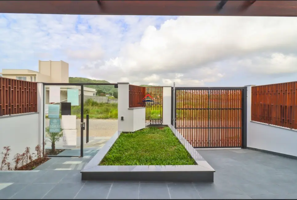Foto 4 de Casa com 3 quartos à venda, 195m2 em Rio Tavares, Florianopolis - SC