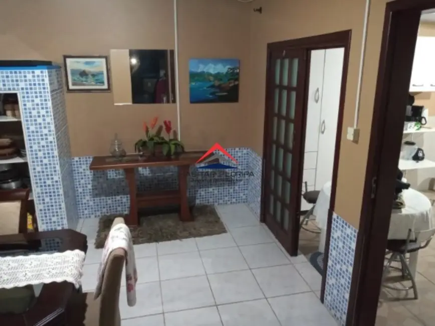 Foto 2 de Casa com 3 quartos à venda, 80m2 em Tapera, Florianopolis - SC