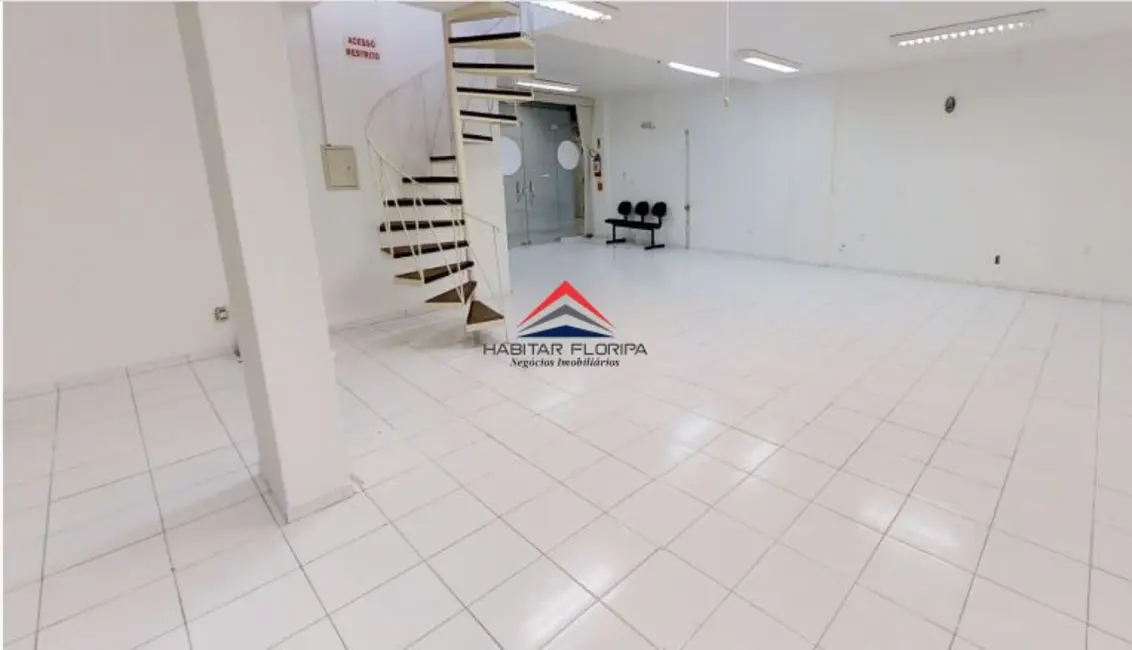 Foto 4 de Loja à venda, 81m2 em Trindade, Florianopolis - SC