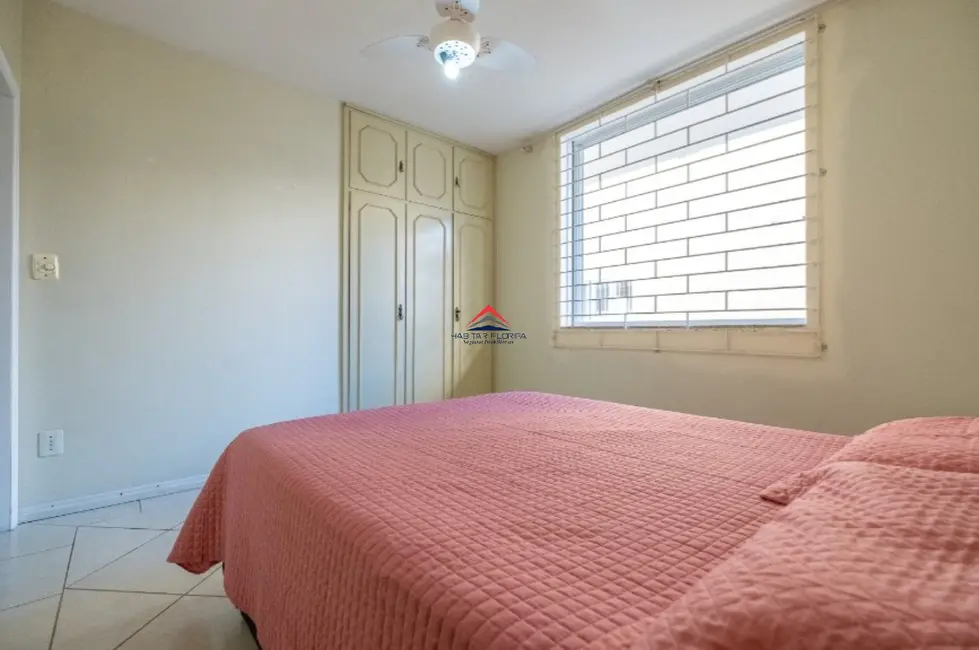 Foto 3 de Casa com 4 quartos à venda, 150m2 em Cachoeira do Bom Jesus, Florianopolis - SC