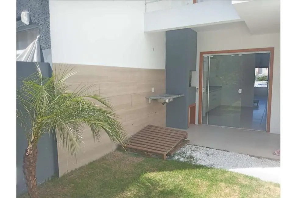 Foto 1 de Casa com 2 quartos à venda, 117m2 em Ingleses do Rio Vermelho, Florianopolis - SC