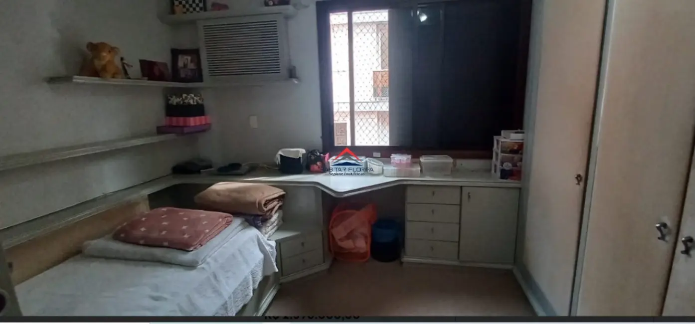 Apartamento com 3 quartos à venda, 331m2 em Centro, Florianopolis - SC - imagem 7 Foto 7 de Apartamento com 3 quartos à venda, 331m2 em Centro, Florianopolis - SC