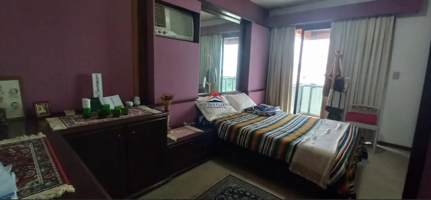 Apartamento com 3 quartos à venda, 331m2 em Centro, Florianopolis - SC - imagem 6 Foto 6 de Apartamento com 3 quartos à venda, 331m2 em Centro, Florianopolis - SC