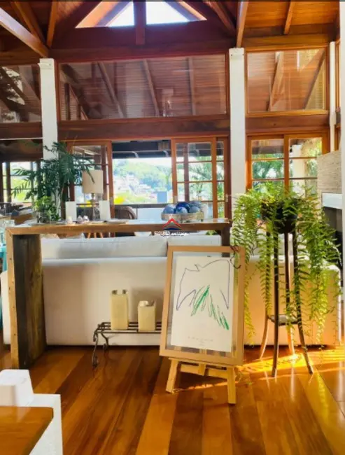 Casa com 4 quartos à venda, 530m2 em Florianopolis - SC - imagem 7 Foto 7 de Casa com 4 quartos à venda, 530m2 em Florianopolis - SC