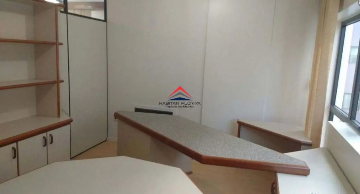 Foto 3 de Sala Comercial à venda, 61m2 em Centro, Florianopolis - SC